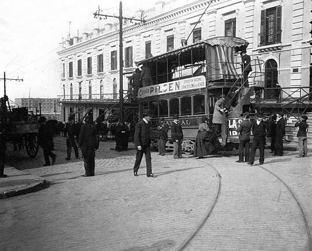 archivo-general-de-la-nacion-argentina-1900-aprox-buenos-aires-plaza-de-mayo-55bf4c-640