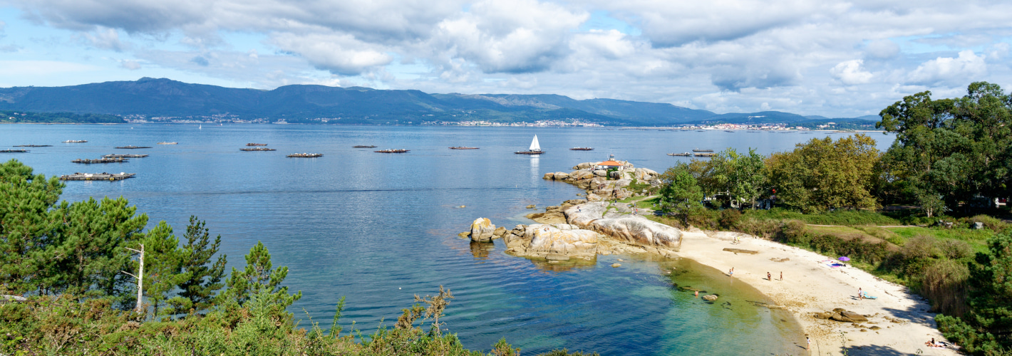 A_Illa_de_Arousa_-_Faro_Punta_Caballo