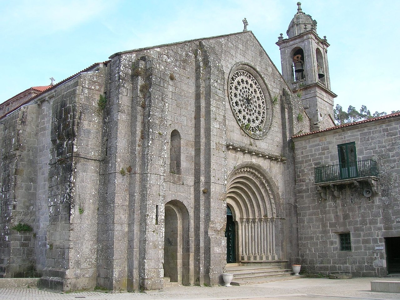 Mosteiro_de_Santa_Maria_de_Armenteira